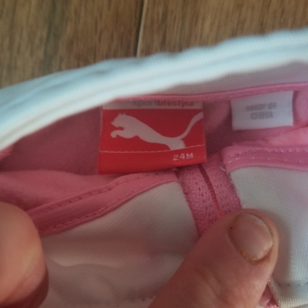 Puma tracksuit - Picture 2 of 4